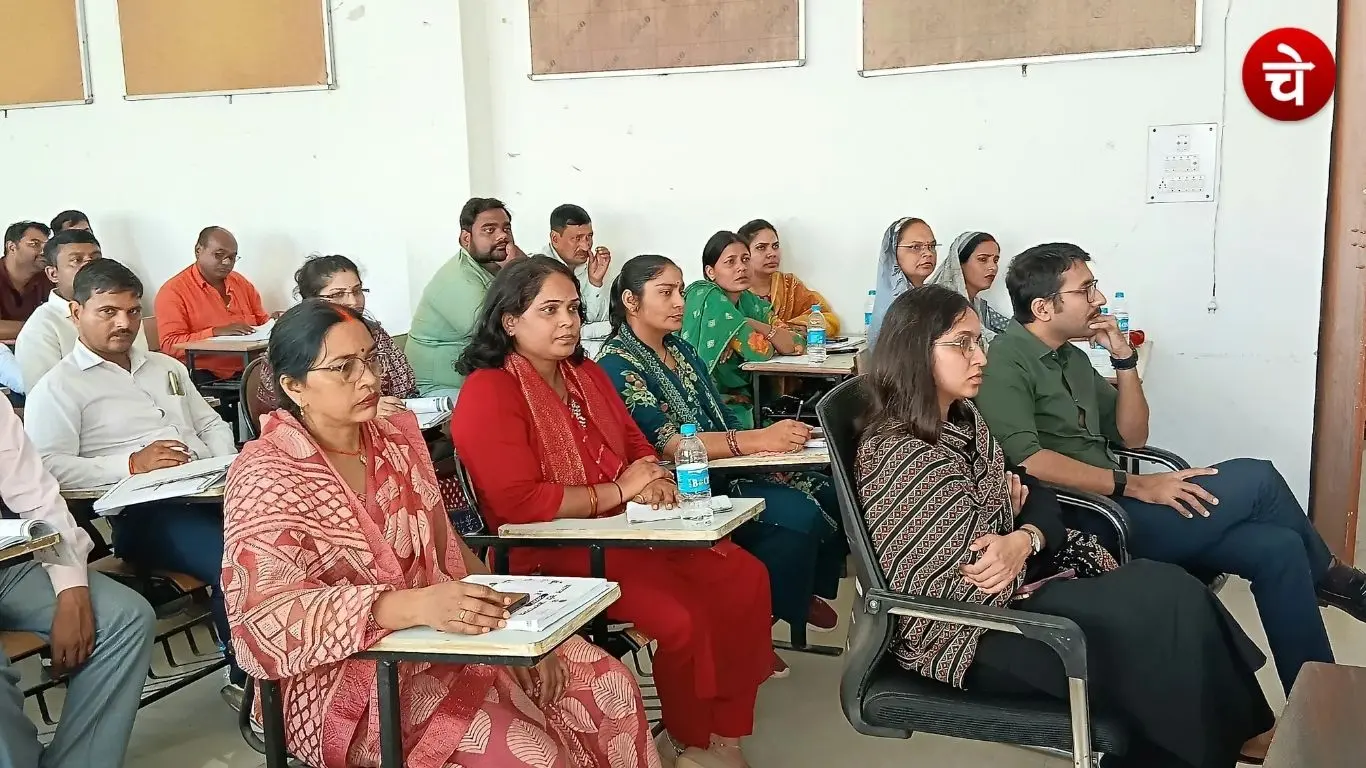 Enumerators and supervisors participating in a training program for the 2027 Census in Amethi